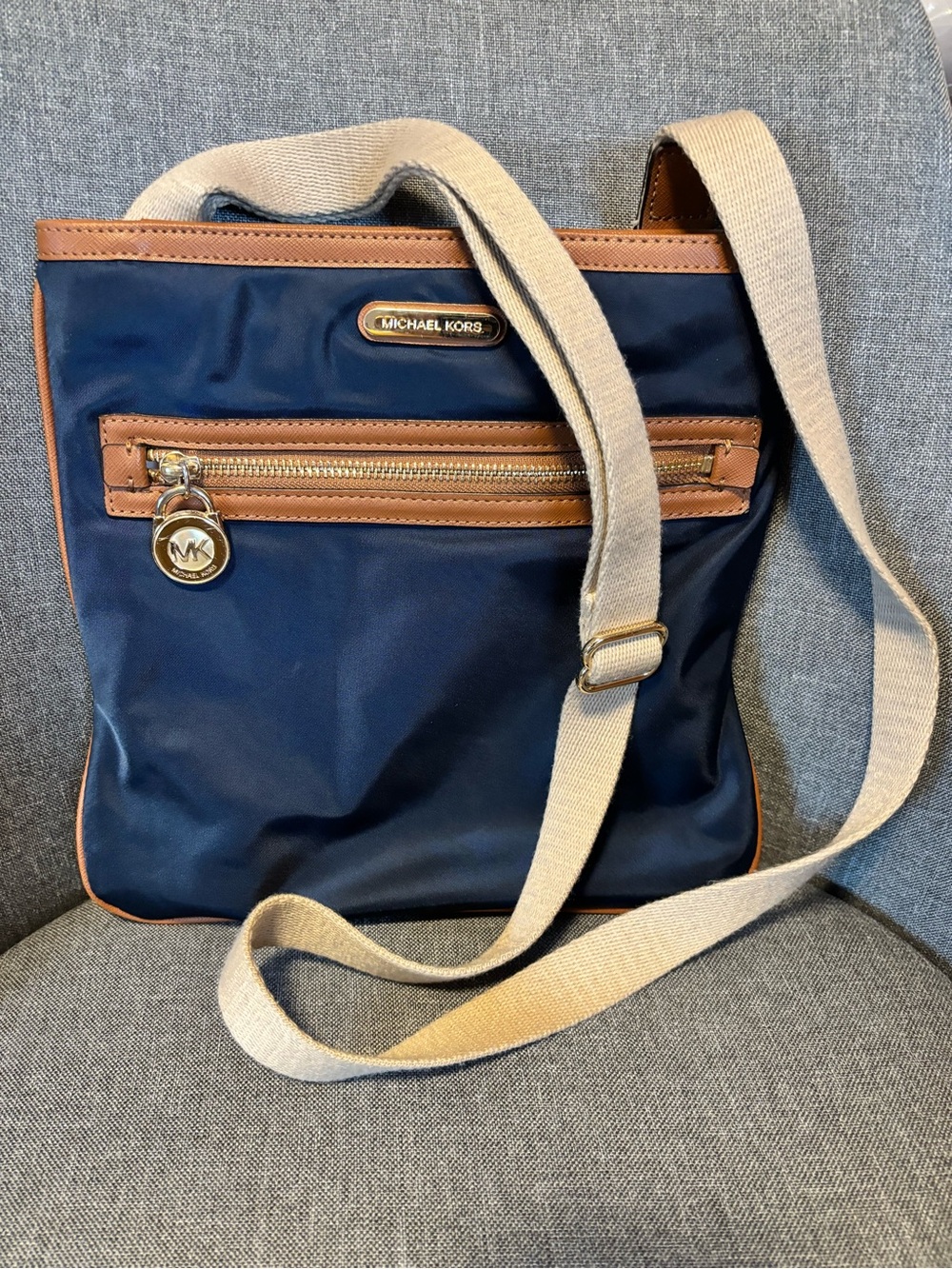 Michael Kors Kempton Crossbody- Navy Blue